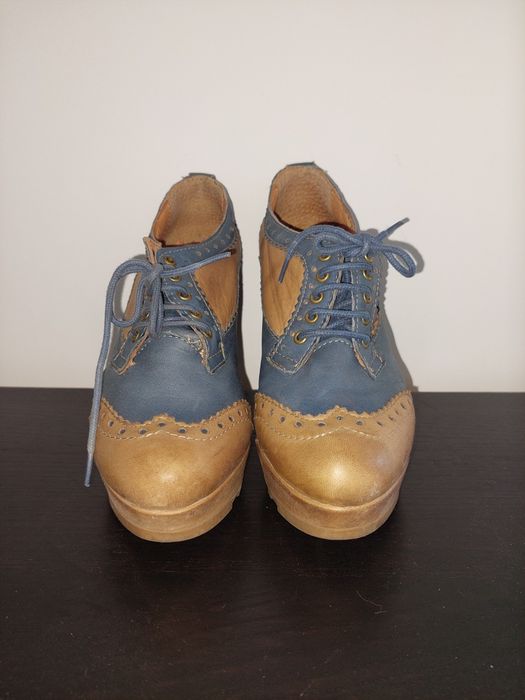 Sapatos com atacador 2 tons