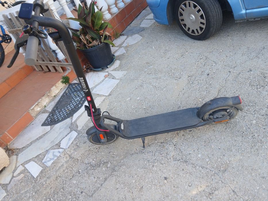 Trotinete Navee V25