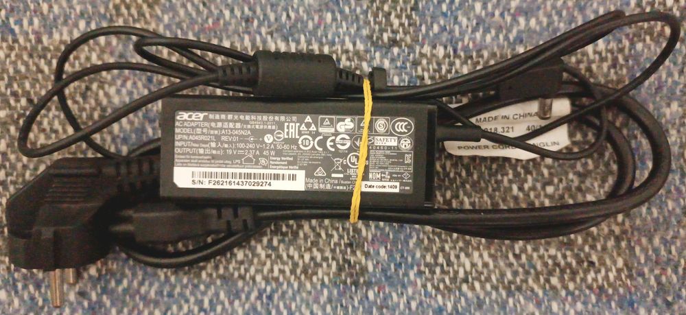 Ноут Acer ES1 512 series (не вмикається)