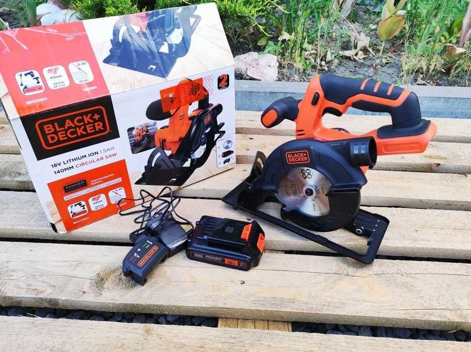 Black and Decker BDCCS18 18v Cordless Circular Saw 140mm