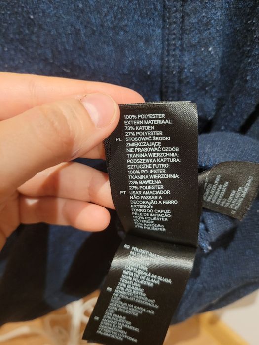 Długa, granatowa bluza z kapturem (H&M, S). Navy blue sweatshirt.