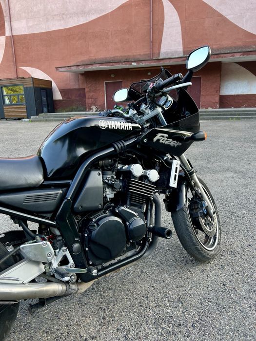 Yamaha FZS600 Fazer