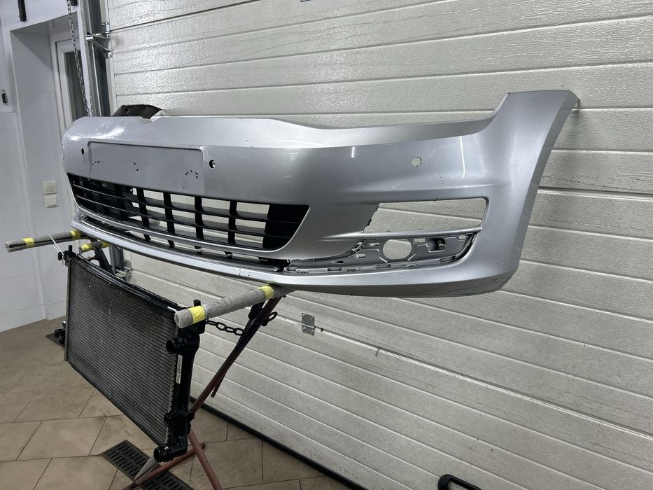 Бампер + радіатор Гольф 7 Golf Фольцваген