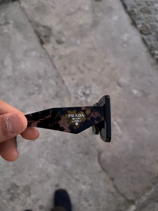 Oculos prada em bom estado