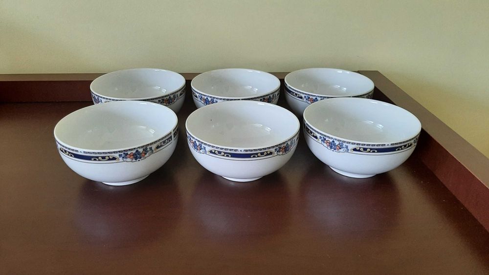 Miseczki porcelanowe z Fabryki Porcelany Książ