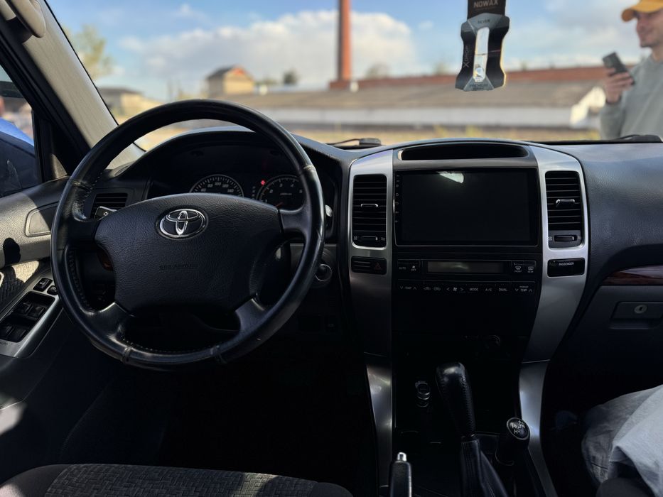 Toyota Prado 120 2,7 2006