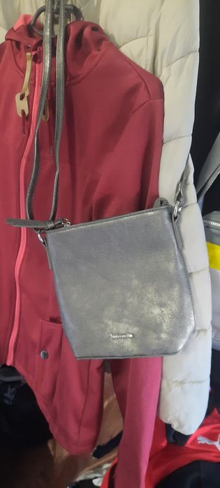 Сумочка брендова гарного стану за225