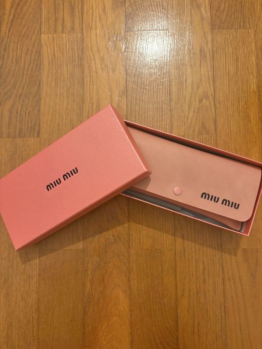Oculos de Sol MIU MIU