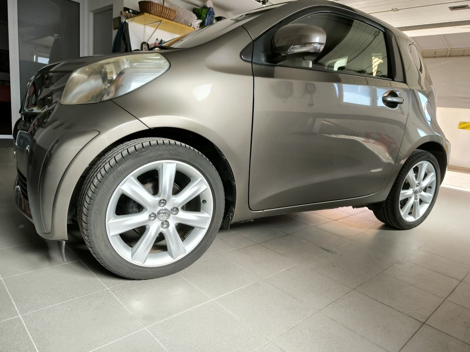 Toyota iq N collection