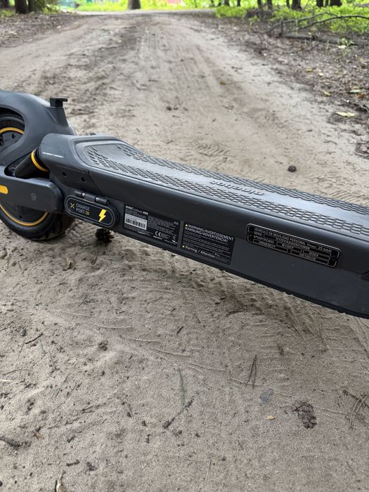 Електросамокат Segway Ninebot MAX G2 E ПРОШИТИЙ НА 50км/год
