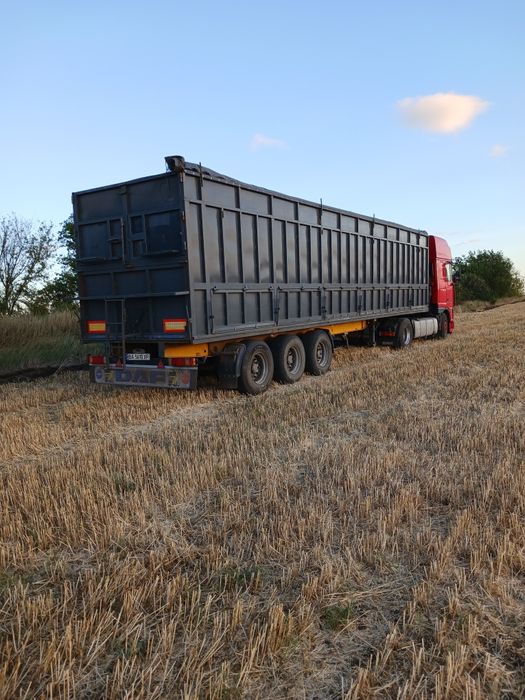 Полуприцеп, зерновоз