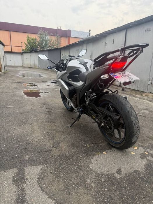 Suzuki gixxer sf 250
