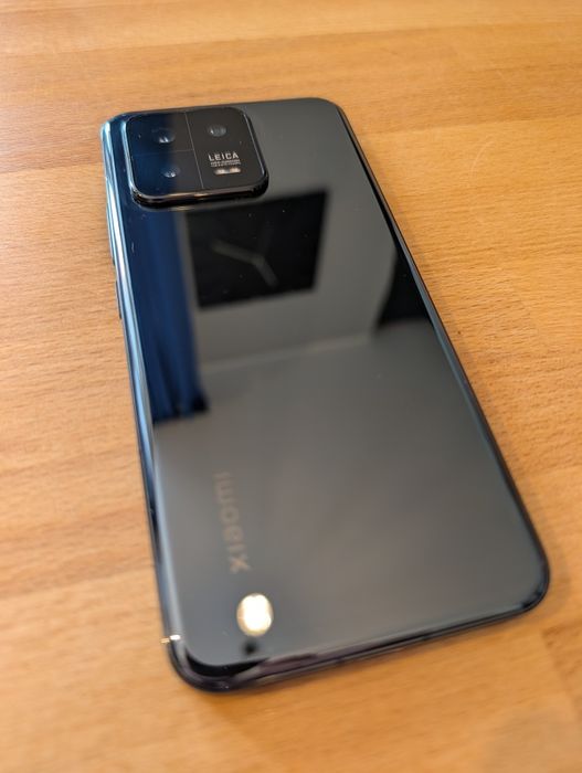 Xiaomi 13 8/256 GB  BARDZO DOBRY + etui