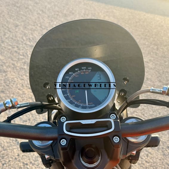 Super Soco TC Max – Elétrica | 2025 | Apenas 1.000 km | IVA dedutivel