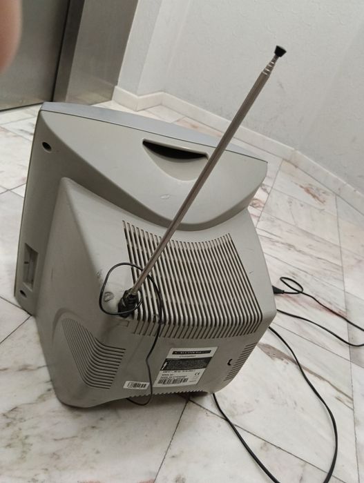 TV CRT Tubo Crown 14 Polegadas - Ideal Retro Gaming PS1 PS2 Mega Drive