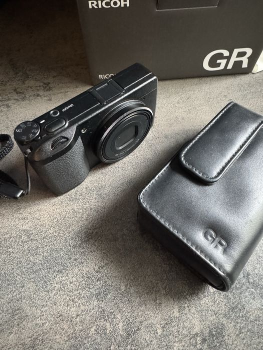 Ricoh GR IIIx etui, dwie baterie, Marki • OLX.pl