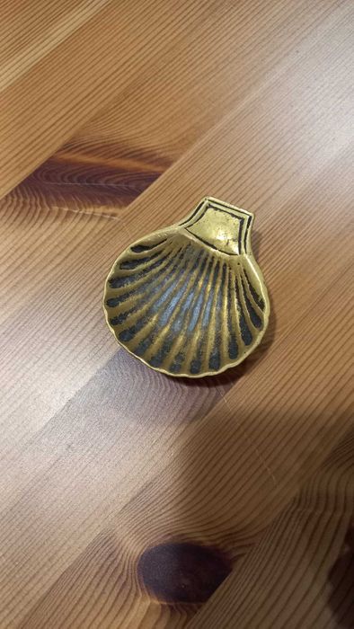 Cinzeiro em latão  maciço