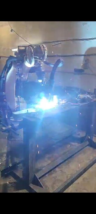 Високточна порізка металу на лазерному обладнанні та плазмі