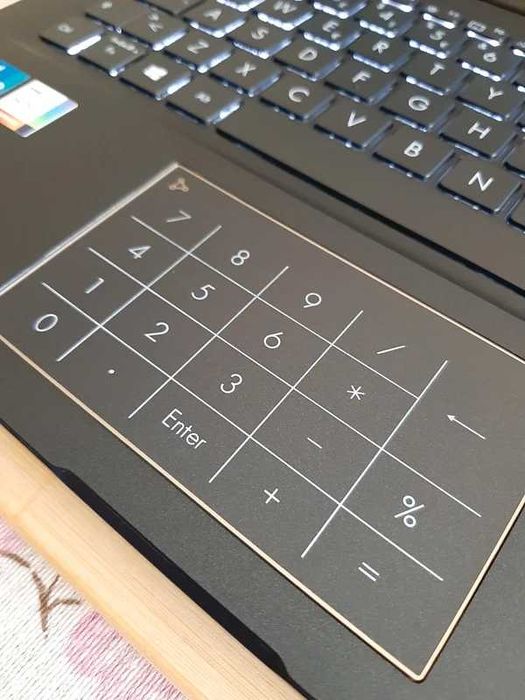 Asus VivoBook 14 F413E