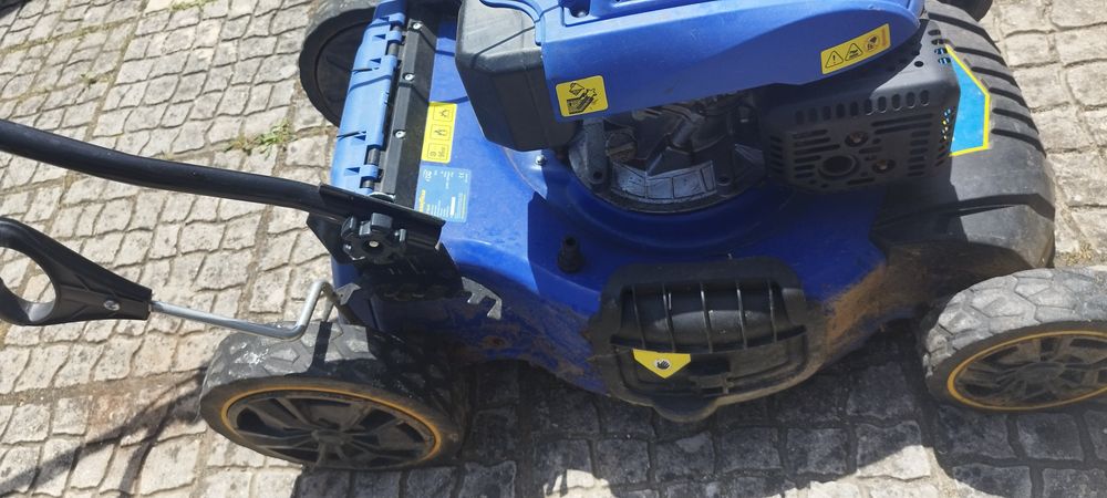 Vendo corta relva Goodyear