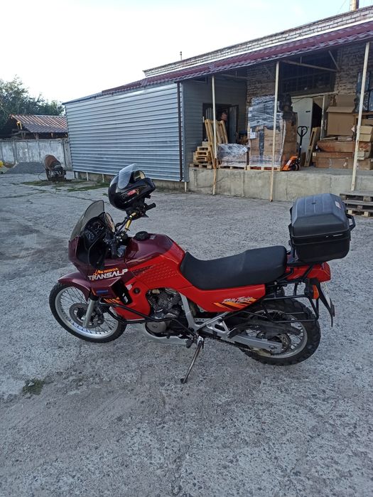 Honda transalp 600