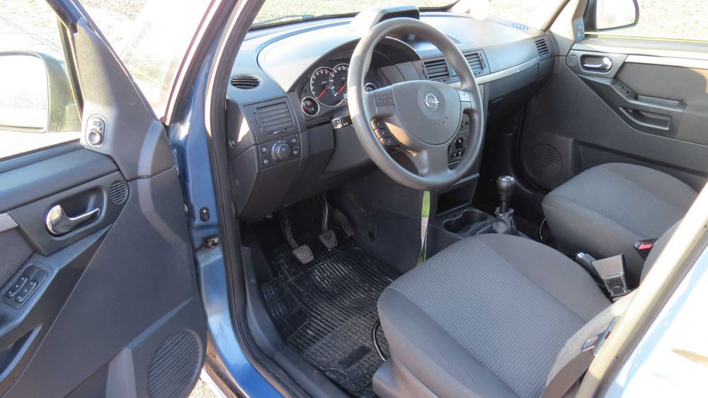 piekna meriva 1.6 105 km swiezo sprowadzona