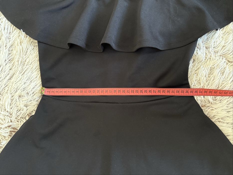 Платье на девочку Lc Waikiki