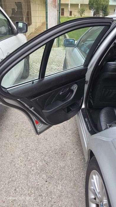Vendo  BMW E39 cerie 520