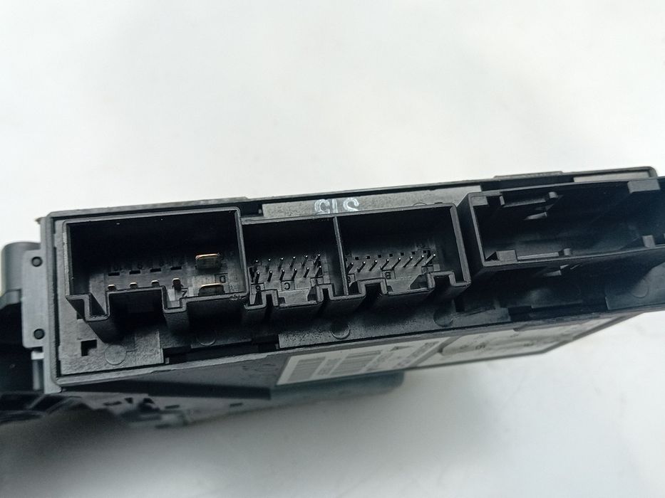 Motor vidro trás esquerdo AUDI A4 (8E2, B6)