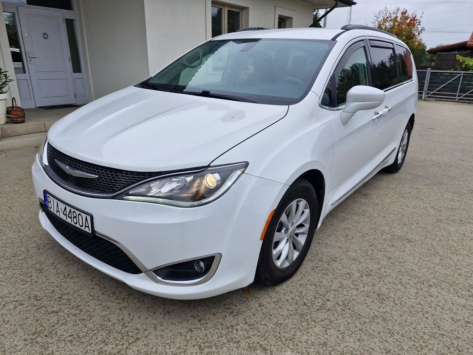 Chrysler Pacifica