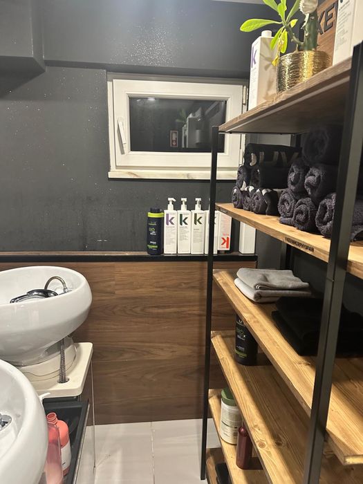 Cabeleireiro, centro de estética para trespasse na Rua João da Silva