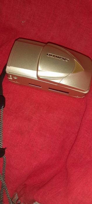 Câmera Olympus mju II Zoom 80