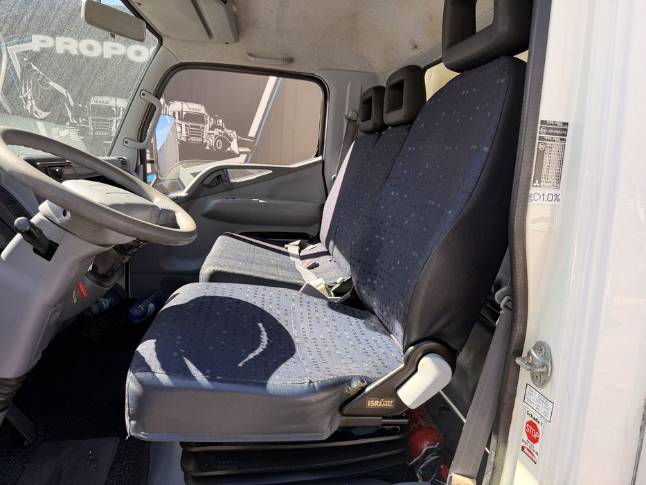 FUSO CANTER 3500kg 3.0 130cv 12/2010 Excelente Estado c/Bascula ###OPORTUNIDADE###