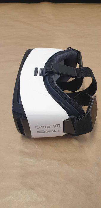 Okulary VR Samsung GearVR z kontrolerem pilotem