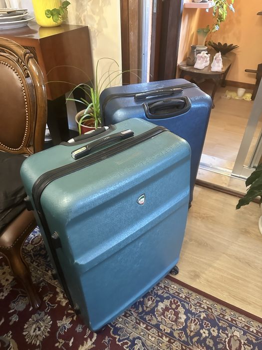 Mala de viagem para 23 kilos usadas , em bom estados de conservacao pra ser retiradas em gaia