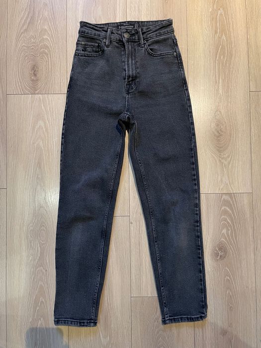 Jeansy damskie Stradivarius – Mom Slim Fit