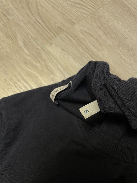 Футболка Moncler