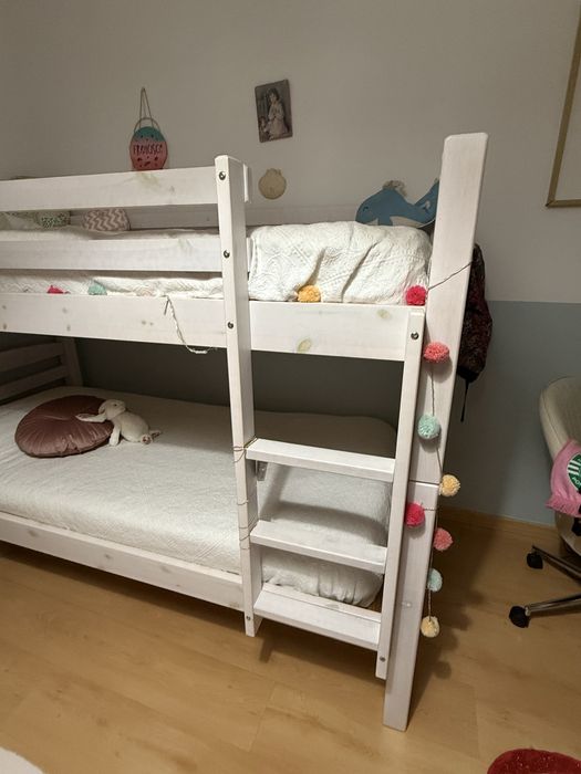 Vendo beliche com dois colchoes