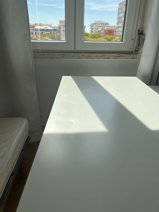 White L-shaped desk, retractable64751100754946124