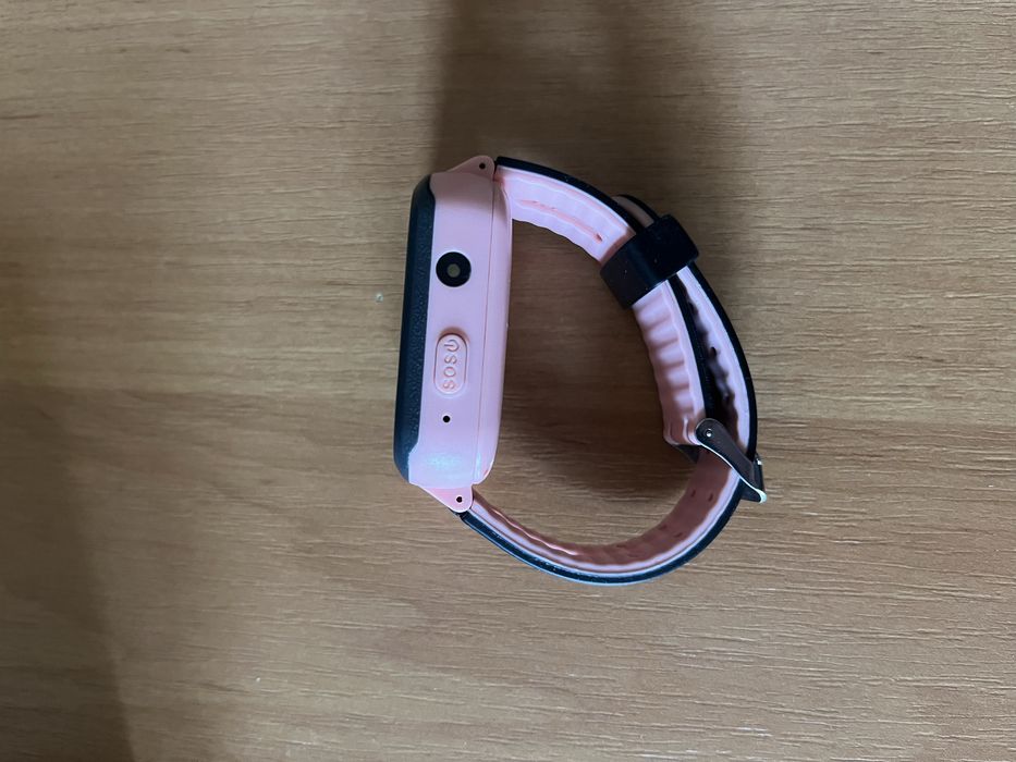 Дитячий смарт-годинник AmiGo GO003