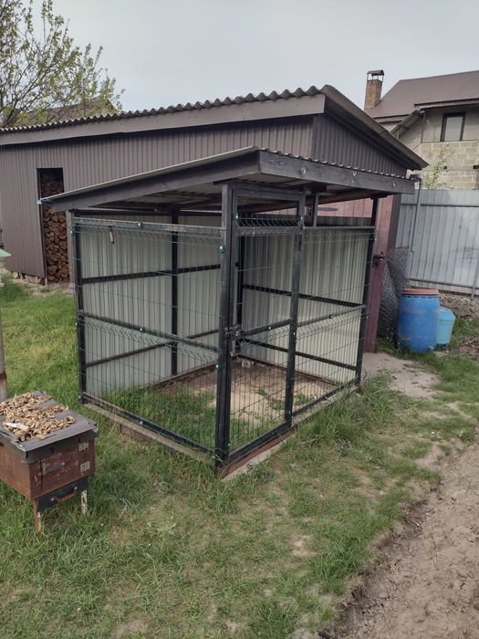 Вольєр для собак