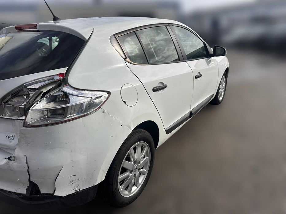 Renault Mégane 1.5 DCI Van de 2010 Salvado