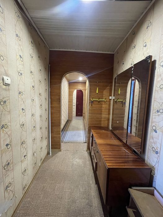 Сдаю 2- ком ж/м Комунар в жилом состоянии