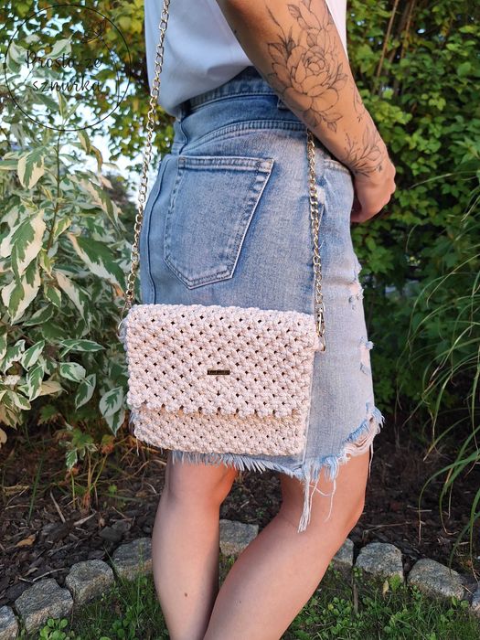 Beżowa torebka ze sznurka na łańcuszku makrama handmade