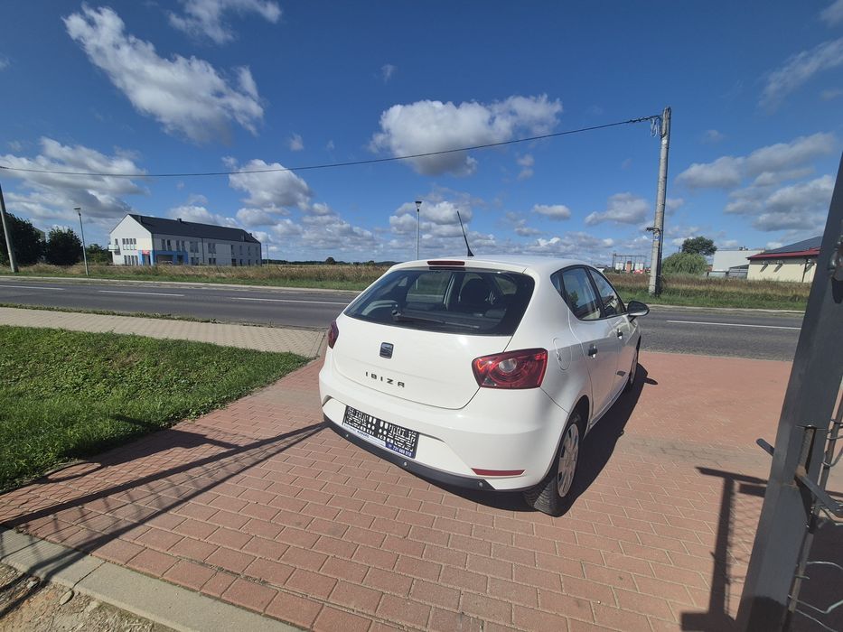 * Seat Ibiza * 5 Drzwi * Lift * benzyna * Klimatyzacja * 2014 Rok
