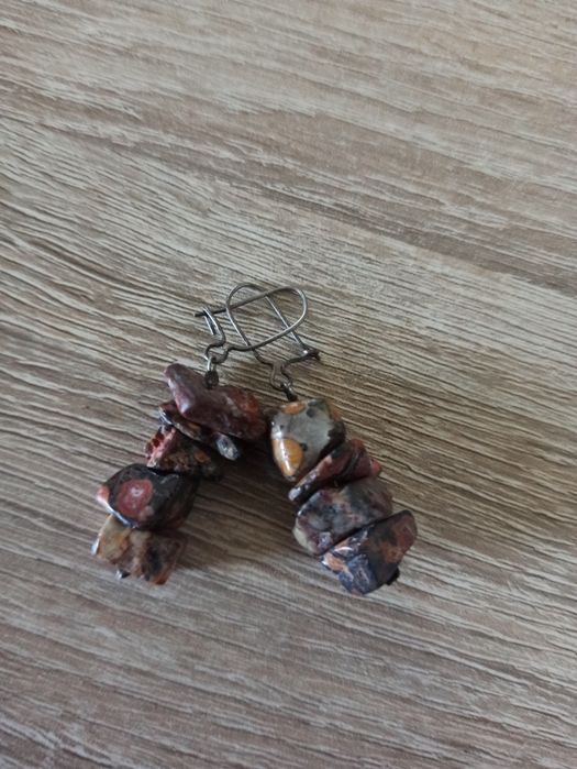 Kolczyki z kamieniami