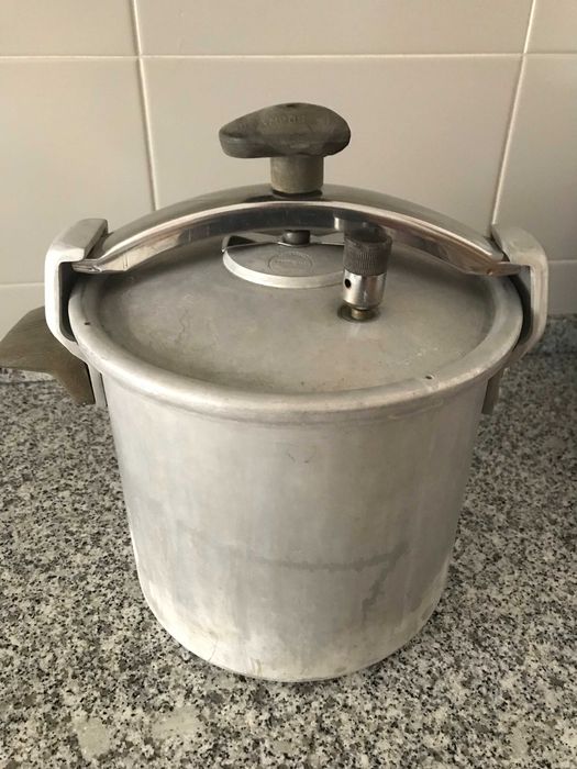 Panela de Pressão Silampos 10 litros
