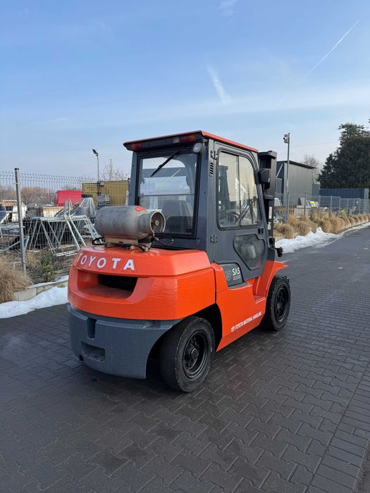 Wózek widłowy Gazowy Toyota 02-7FG35 | Kabina | 4T | Duplex
