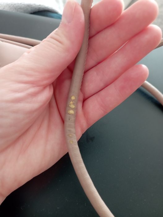 Torebka saszetka pikowana na telefon