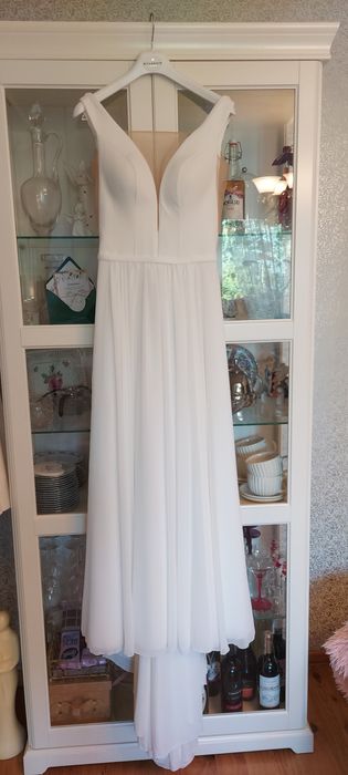 Suknia ślubna z trenem